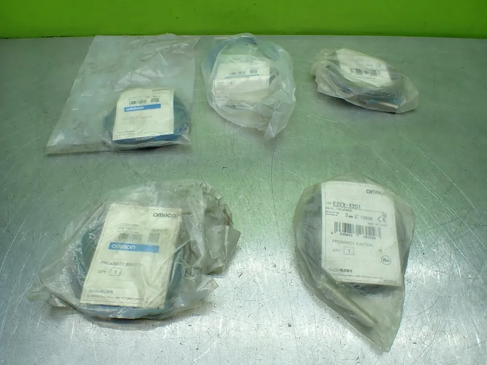 Omron Proximity Switches. Lot Of 5 - E2e2-x2c1