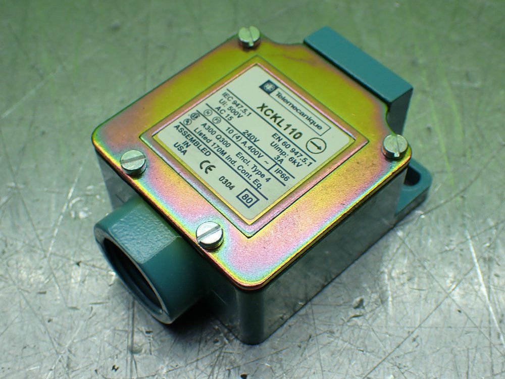 Telemecanique Standard Limit Switch. - Xckl110