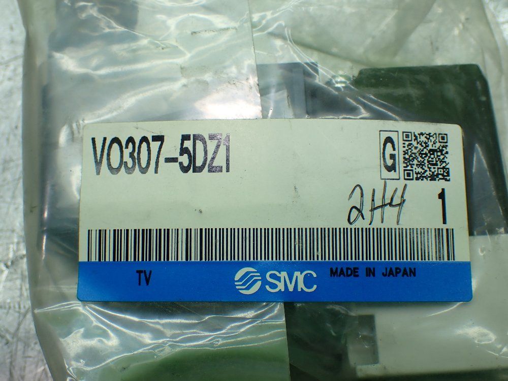 Smc Pneumatic Solenoid Valves. Lot Of 3 - Vo307-5dz1