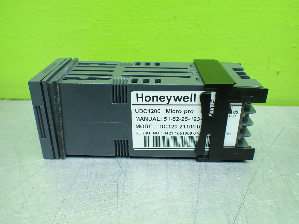 Honeywell Udc1200 Micro-pro Universal Digital Controller. - Dc120 211001000