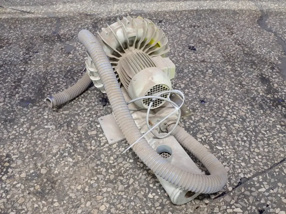  Blower