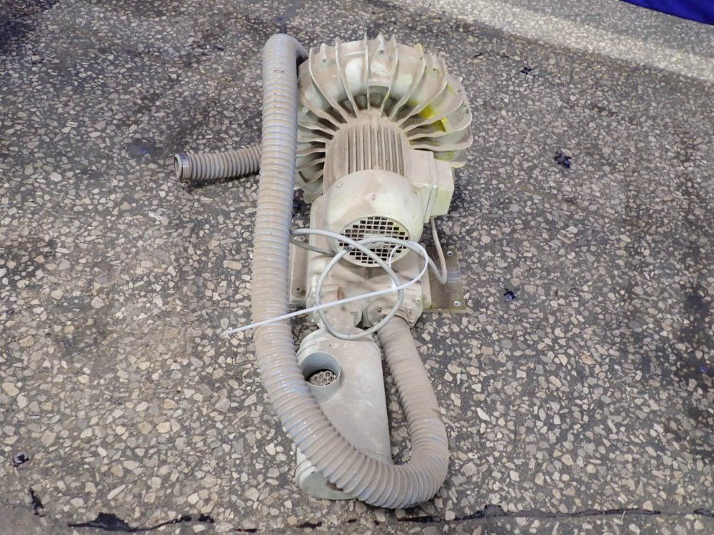  Blower