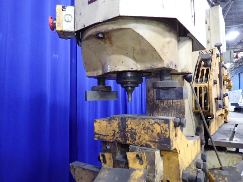 Geka 1995 Geka Hyd 110 Ironworker - Hyd 110