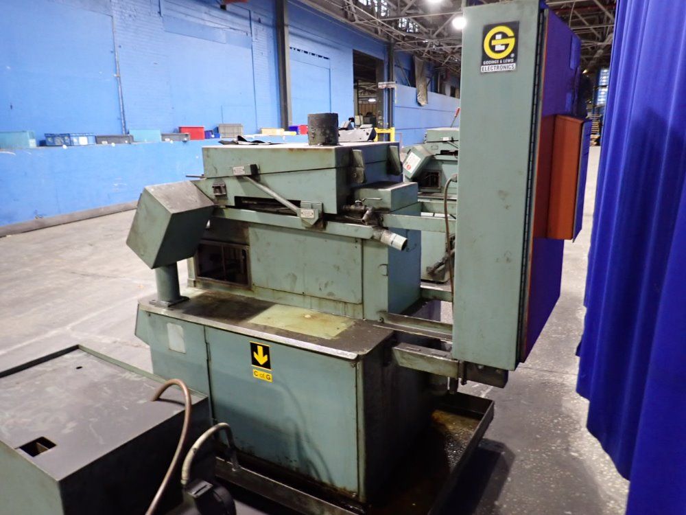 Giddings & Lewis 100c Tool Grinder - 100c