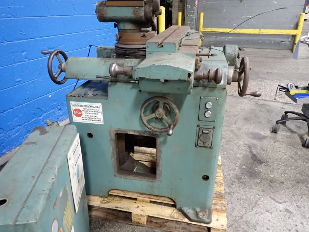 The Cincinnati Milling Machine Co Tool Grinder
