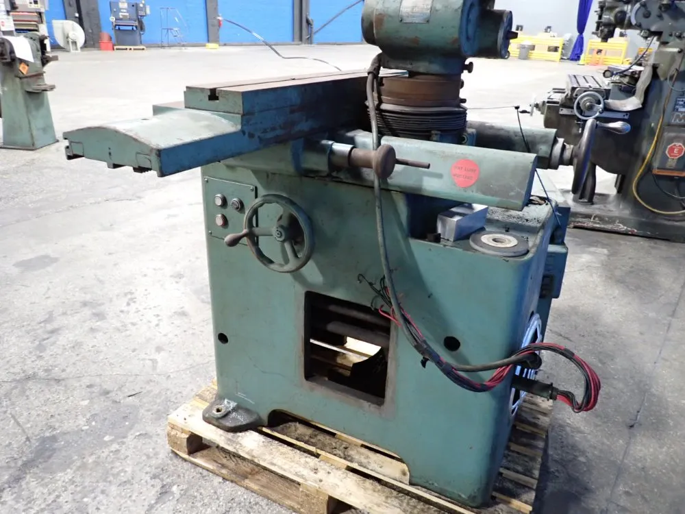 The Cincinnati Milling Machine Co Tool Grinder