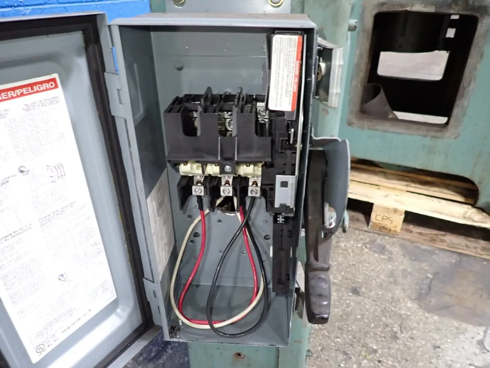 The Cincinnati Milling Machine Co Tool Grinder