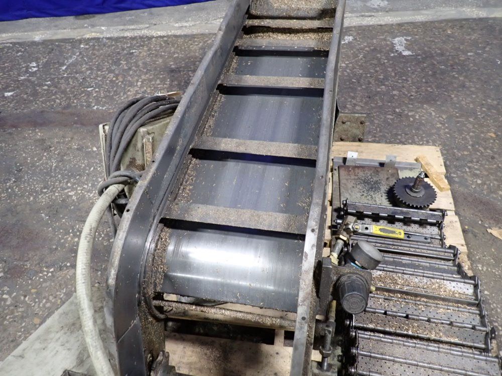  Chip Conveyor