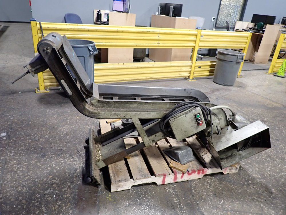  Chip Conveyor