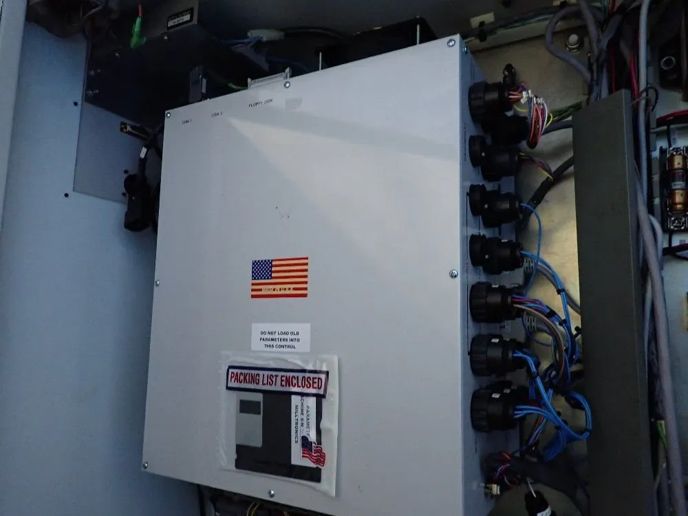 Milltronics 1998 Milltronics Vm17 Cnc Vmc