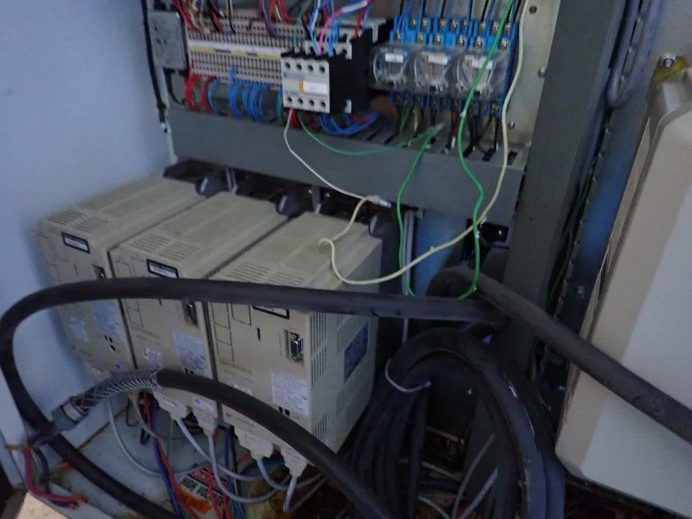 Milltronics 1998 Milltronics Vm17 Cnc Vmc