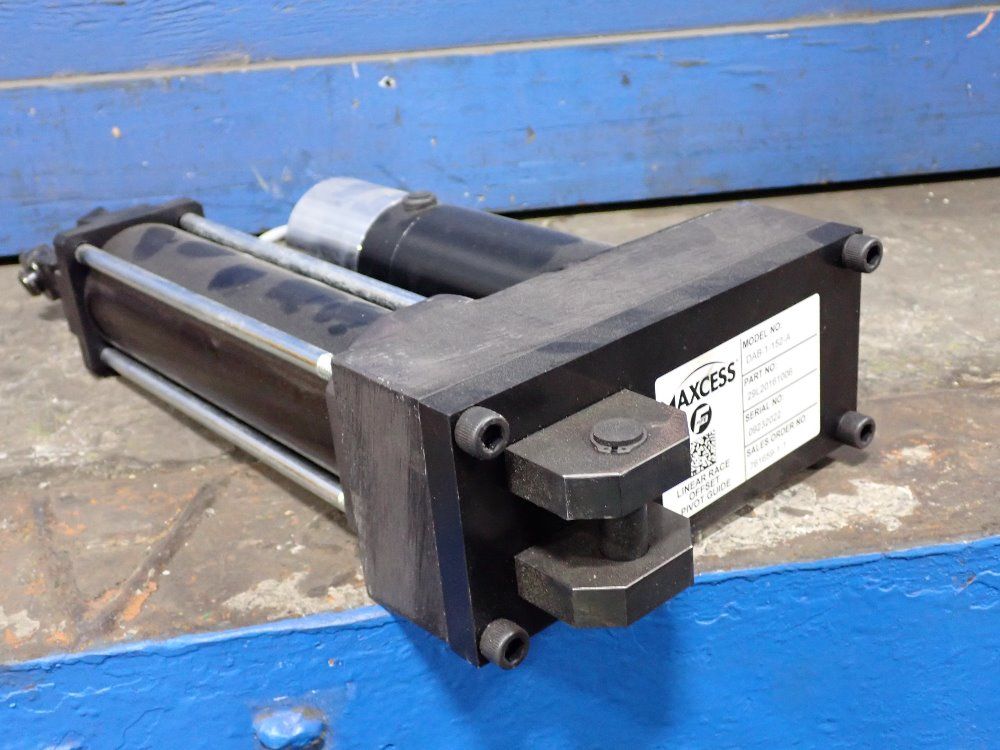 Maxcess Linear Race Offset Pivot Guide