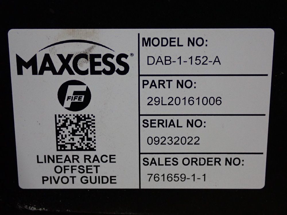 Maxcess Linear Race Offset Pivot Guide