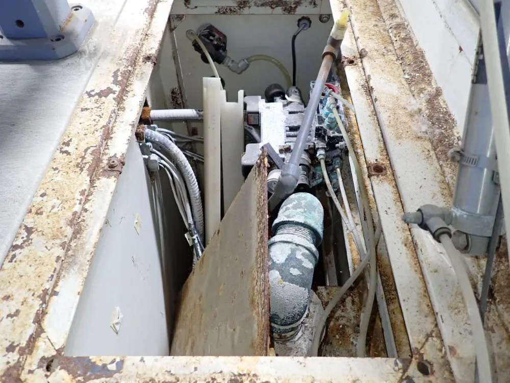 Singleton 48"x30"x29" Salt Chamber