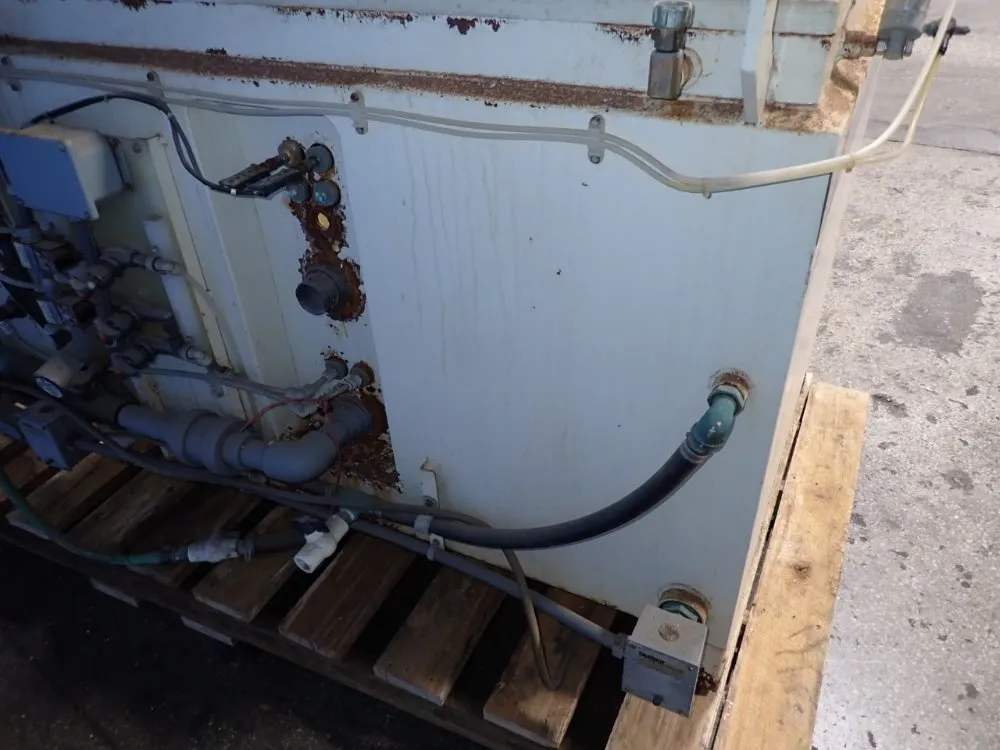 Singleton 48"x30"x29" Salt Chamber