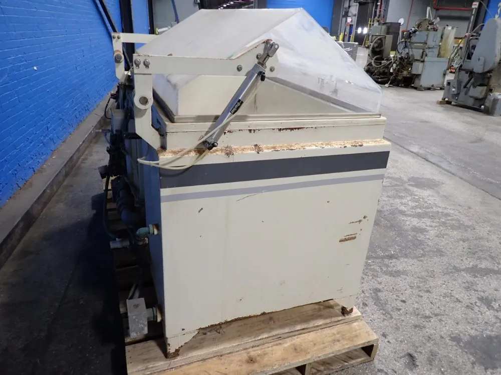 Singleton 48"x30"x29" Salt Chamber