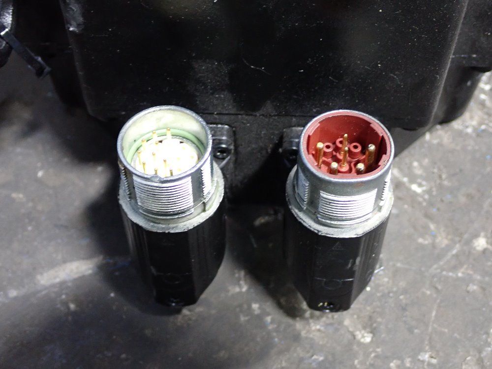 Allen Bradley 7.3 Hp 2020 Allen Bradley Mpl-b560f-mj74aa Servo Motor - Mpl-b560f-mj74aa