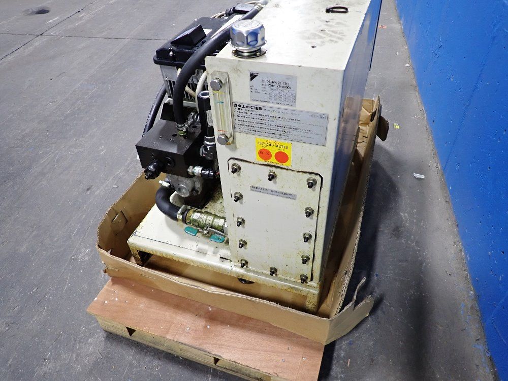 Daikin Hydraulic Unit - Sut06s60l07-20-f