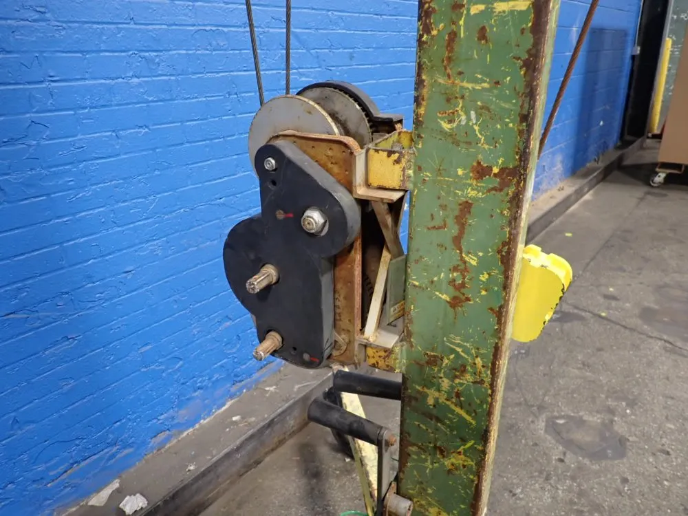 Sumner Manufacturing Co 1500 Lbs Roust-a-bout Lift - R-250