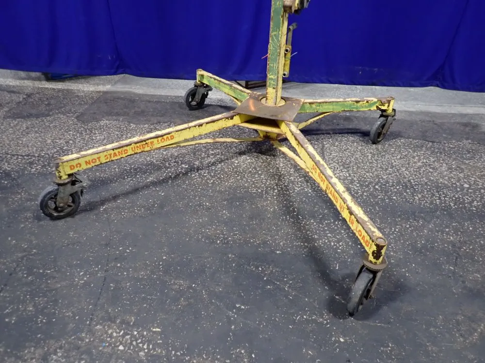 Sumner Manufacturing Co 1500 Lbs Roust-a-bout Lift - R-250