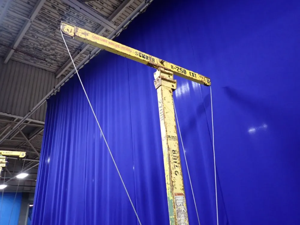 Sumner Manufacturing Co 1500 Lbs Roust-a-bout Lift - R-250