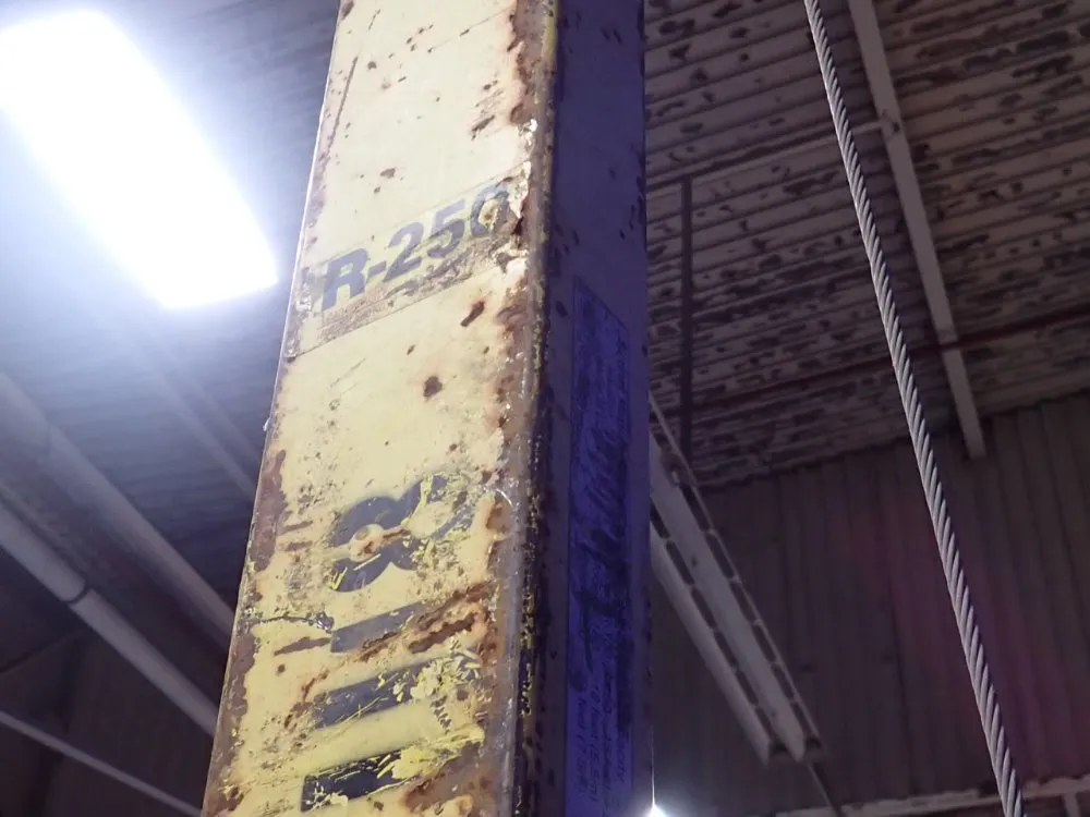 Sumner Manufacturing Co 1500 Lbs Roust-a-bout Lift - R-250