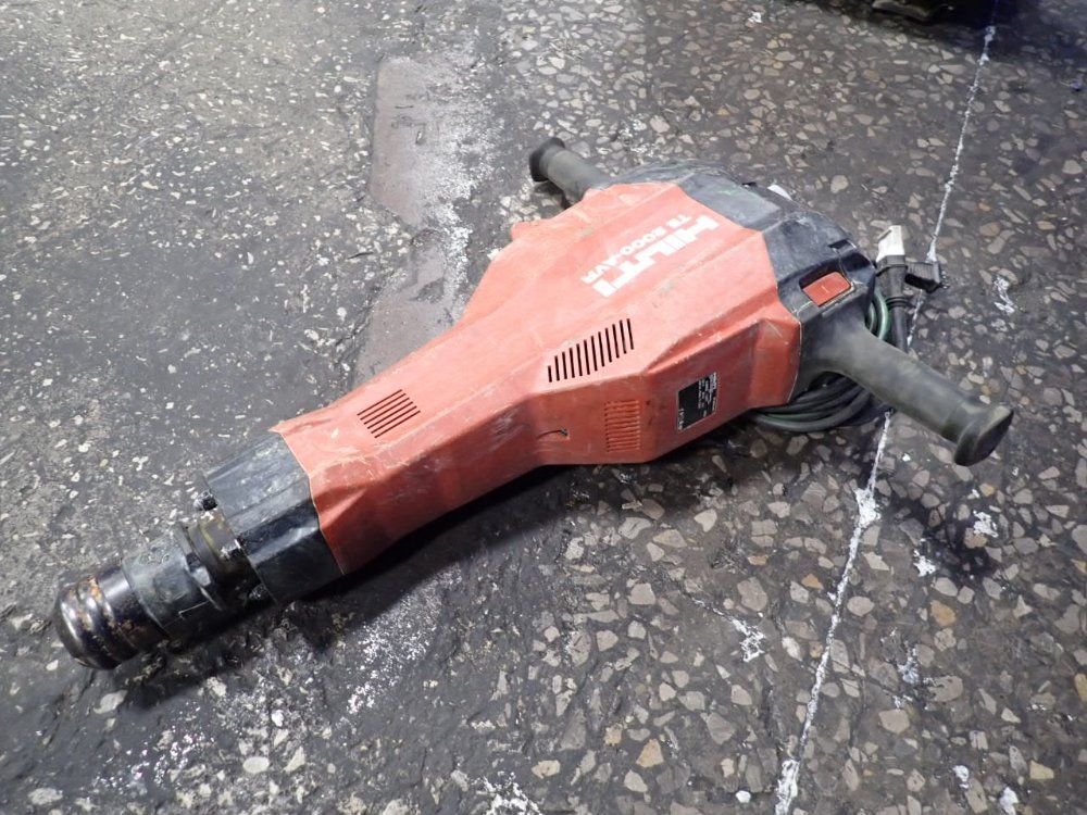 Hilti Electric Jack Hammer - Te2000-avr