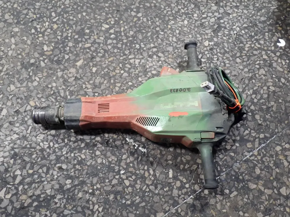 Hilti Electric Jack Hammer - Te2000-avr
