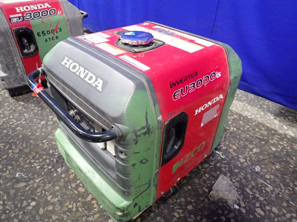 Honda 3000 W Generator - Eu3000is