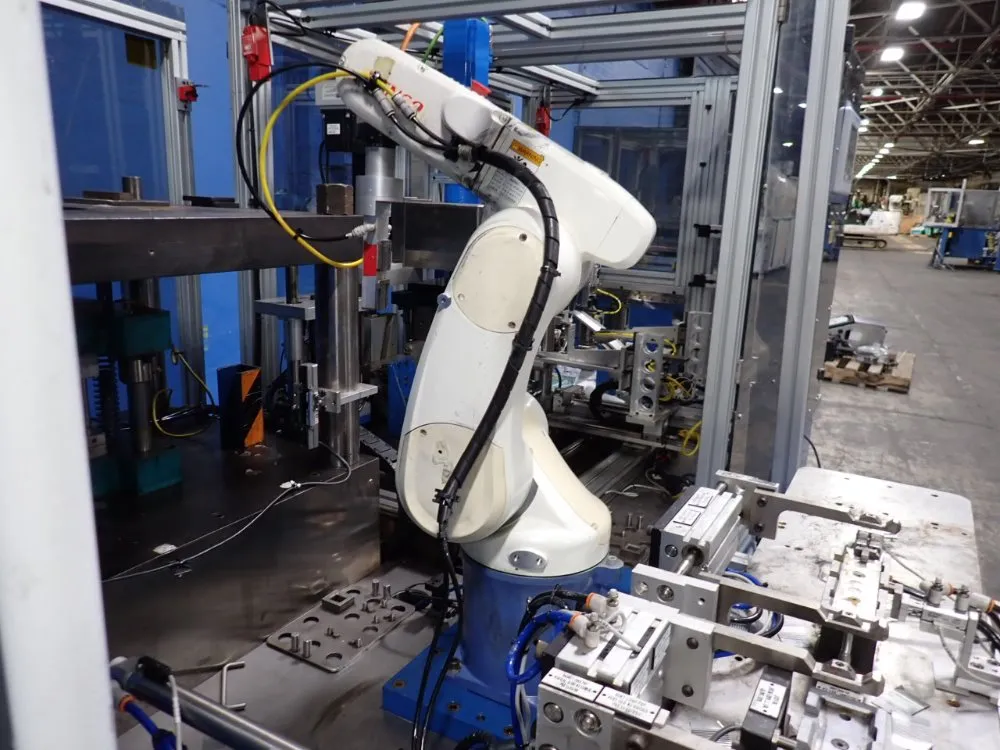 Denso Wave Incorporated Robotic Workcell - Vs-6556e/gm
