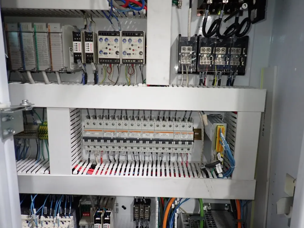 Denso Wave Incorporated Robotic Workcell - Vs-6556e/gm