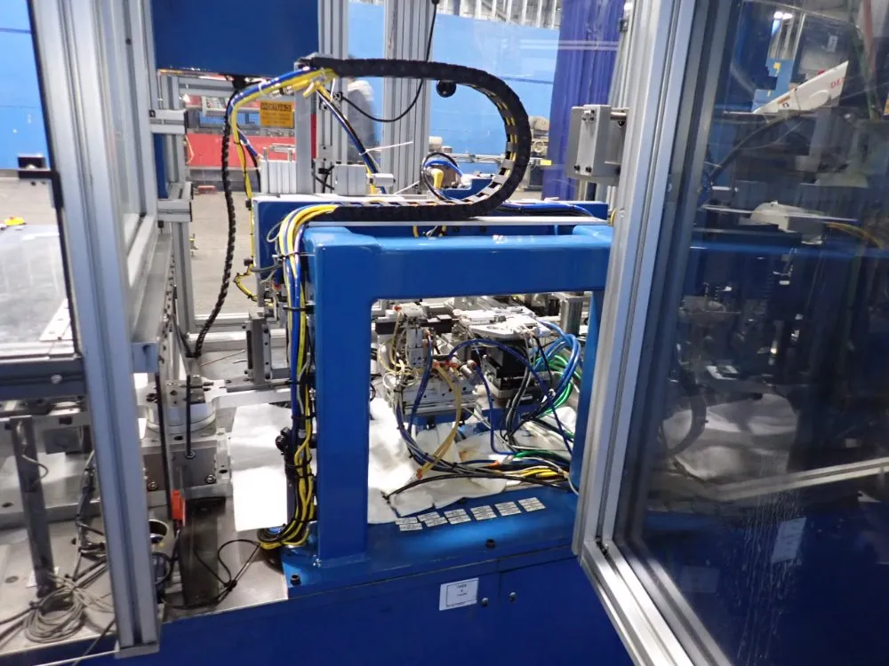 Denso Wave Incorporated Robotic Workcell - Vs-6556e/gm