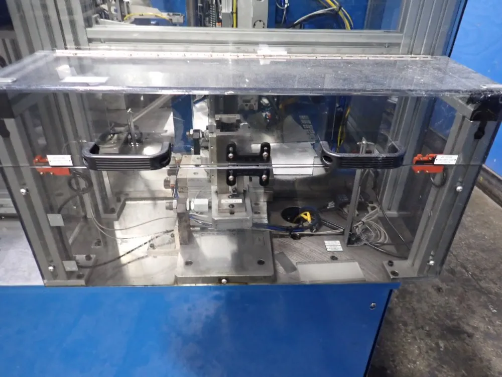 Denso Wave Incorporated Robotic Workcell - Vs-6556e/gm