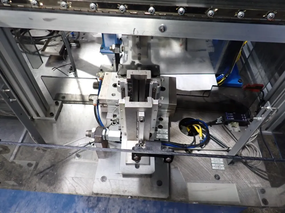 Denso Wave Incorporated Robotic Workcell - Vs-6556e/gm