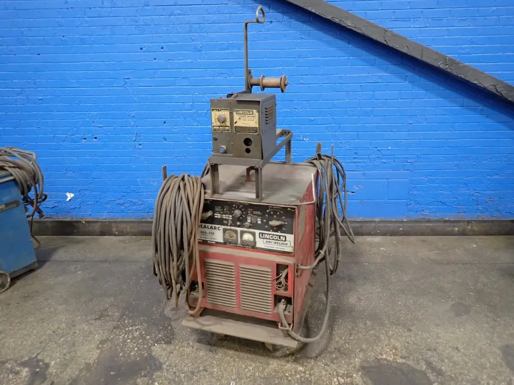 Lincoln Arc Welder - Idealarc R35-325