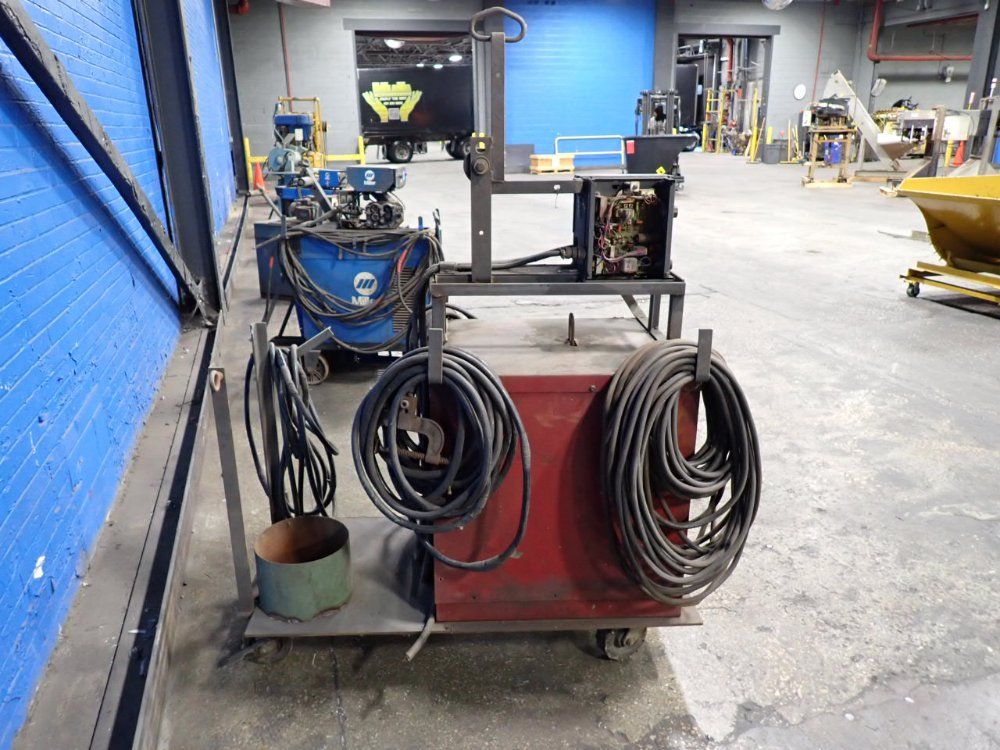 Lincoln Arc Welder - Idealarc R35-325