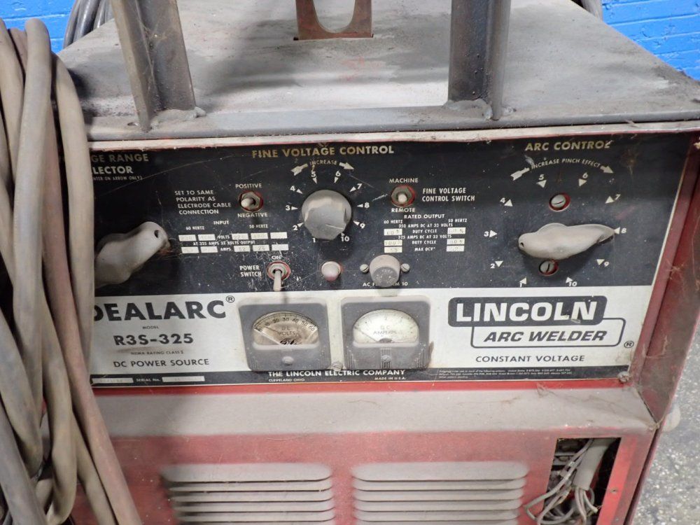 Lincoln Arc Welder - Idealarc R35-325