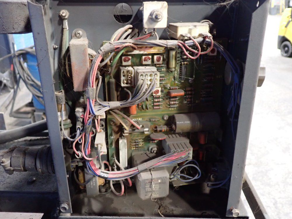 Lincoln Arc Welder - Idealarc R35-325