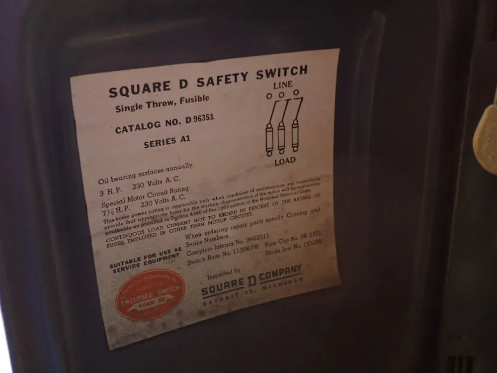 Walker-turner 18" X 15" Drill Press