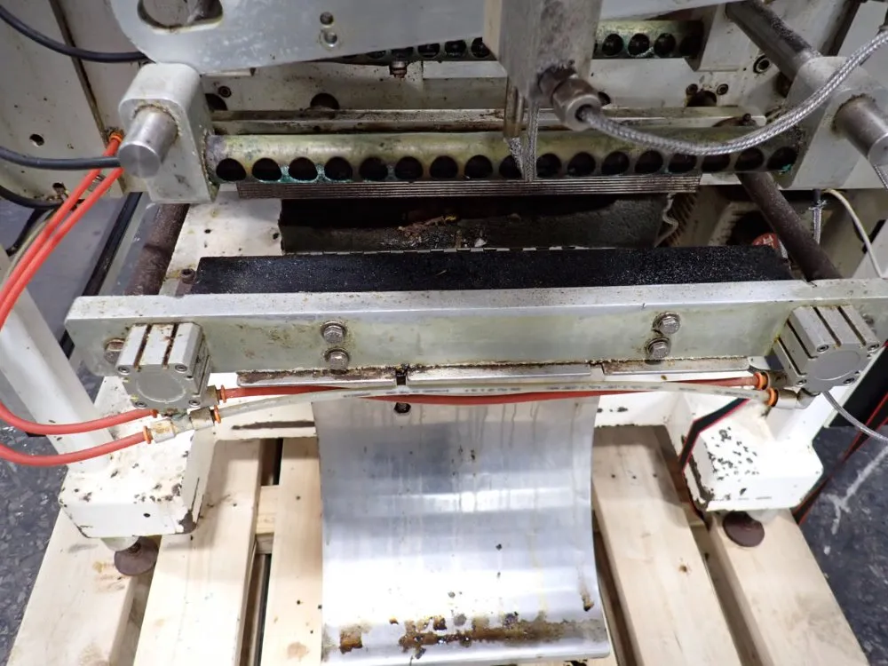 Universal Packaging Inc Vertical Form Fill & Seal Machine - S1500ca