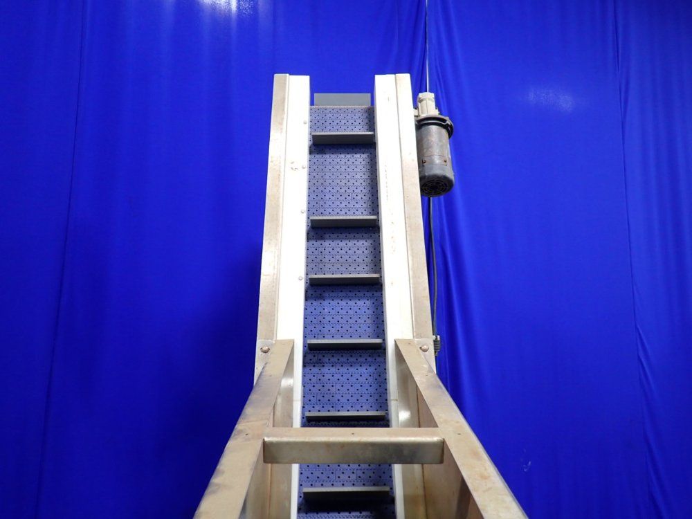 E-pack Machinery 100" X 10" Incline Conveyor Belt