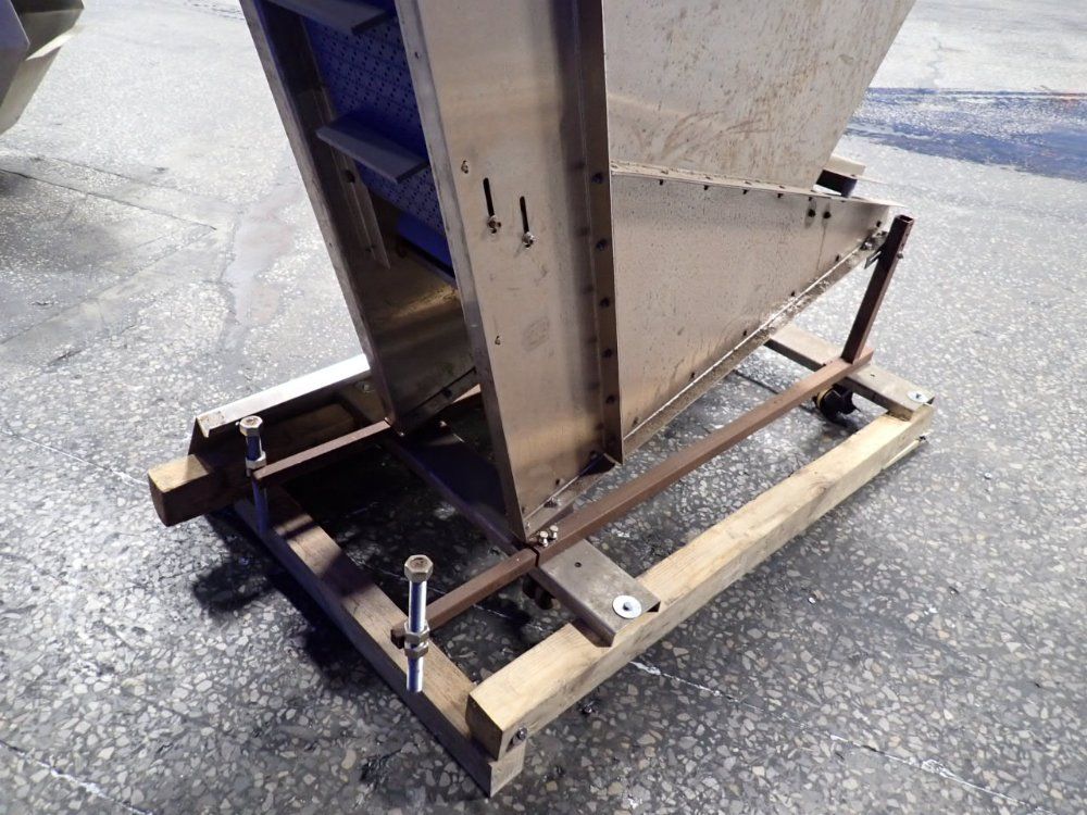 E-pack Machinery 100" X 10" Incline Conveyor Belt