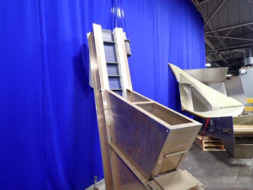 E-pack Machinery 100" X 10" Incline Conveyor Belt