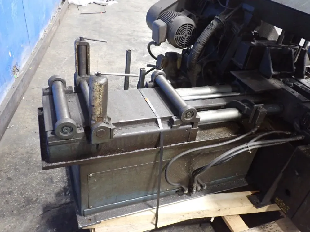 Amada 10" X 11" Horizontal Band Saw - Hda-250