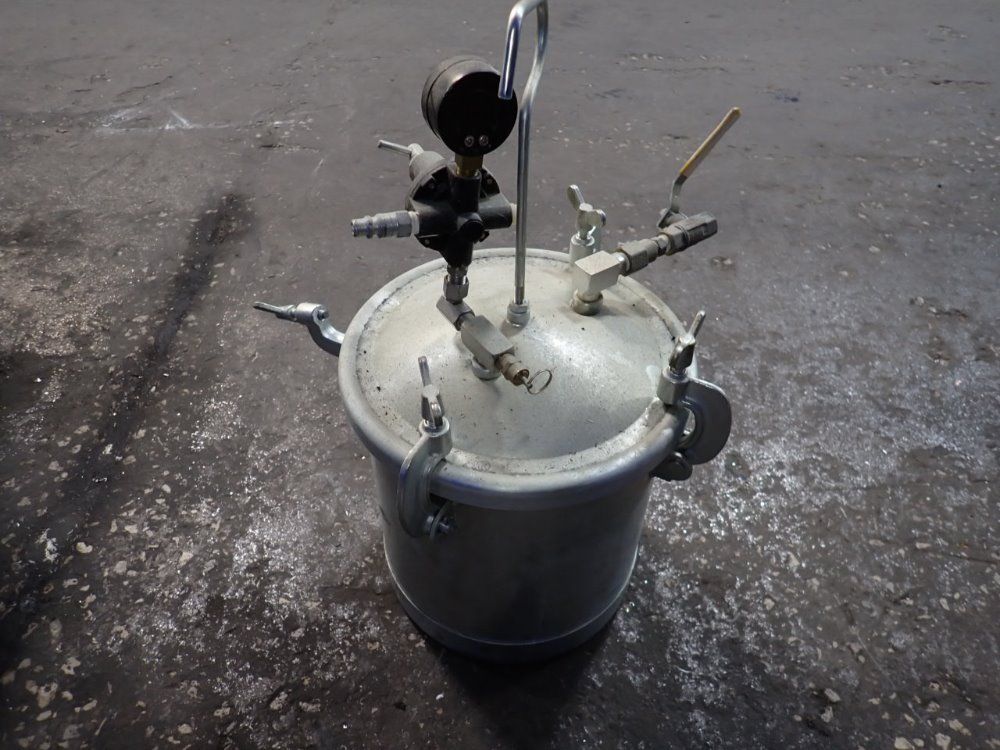 Shop Fox 2 1/4 Gal. Pressure Pot