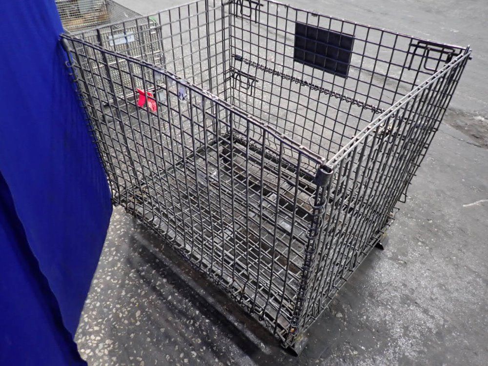 38" X 30" X 28" Wire Basket