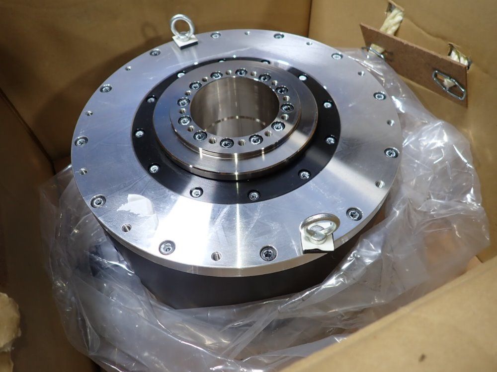 Yaskawa Electric Ac Servo Motor - Sgmcs-80m3a31