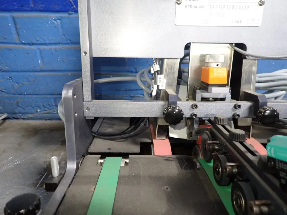 Pineberry Feeder - Sf-12