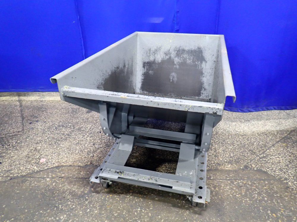 Mccullough Industries 60" X 36" X 30" Self-dumping Hopper - 10055-gry