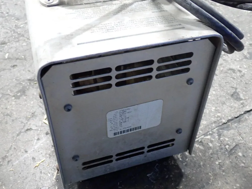 Tennant Battery Charger - Scr2415437